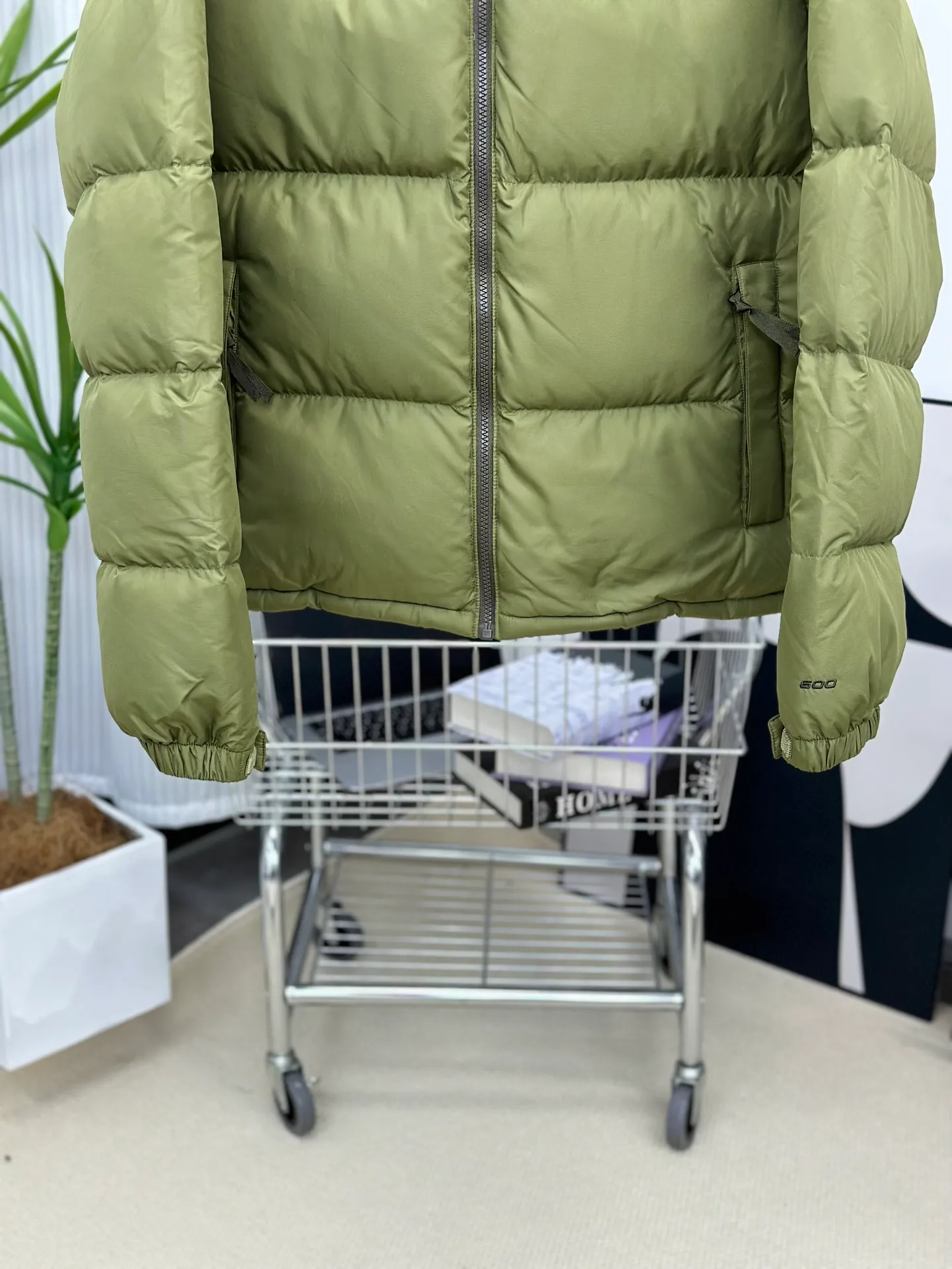 Style No.: Y 73 P250💰 Top 🔝 𝗧𝗵𝗲 𝗡𝗼𝗿𝘁𝗵 𝗙𝗮𝗰𝗲/𝟭𝟵𝟵𝟲 North Face Down Jacket [Matcha Splicing] Size: XS S M L XL XXL